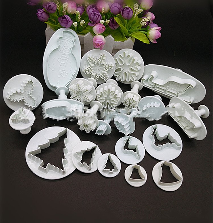 22-piece Christmas Tree Snowflake Fondant Cake Mold Set 4 22-piece Christmas Tree Snowflake Fondant Cake Mold Set