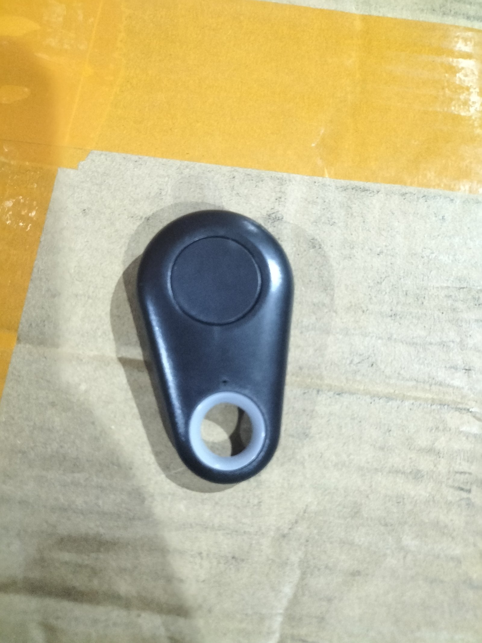 Water Drop Bluetooth GPS Tracker Anti-Lost Finder 21 6a502e7a f648 4dd4 964c 1a650203f29d